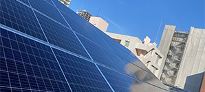 ソーラーパネルから効率的に蓄電